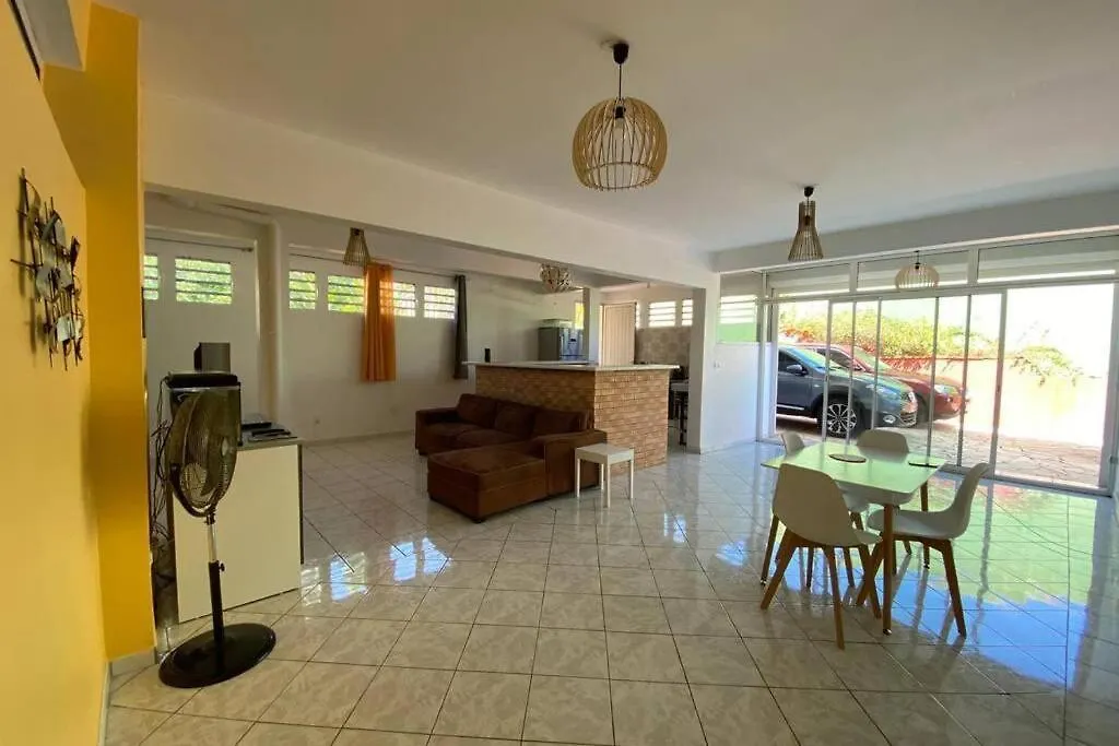 Charmant Appartement Avec Piscine Le Robert Martinique